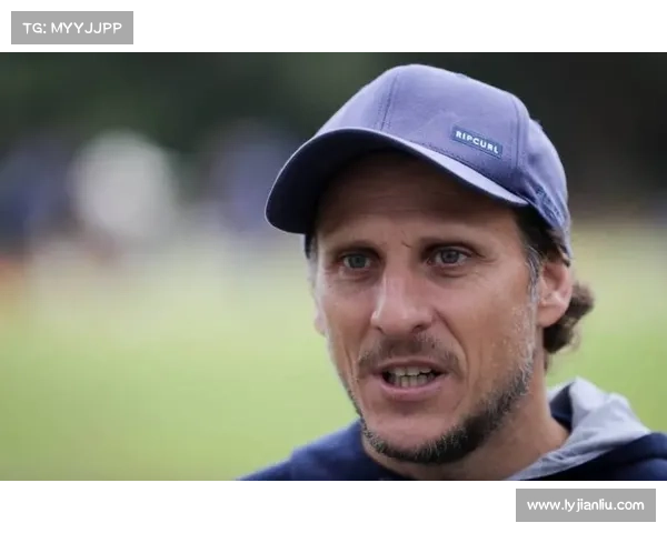 全面解读曼联名将弗兰在赛场中全面展现的多项关键技术与核心能力